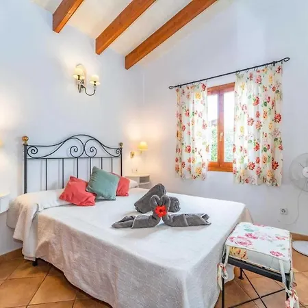 Estrella Villa